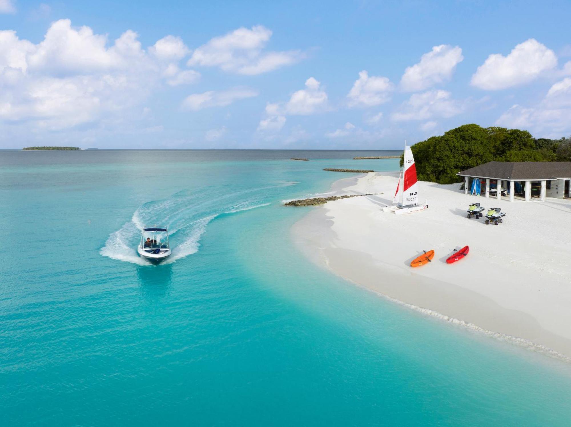 Avani Plus Fares Maldives Resort - 50 Percent Off On Seaplane Transfer For Minimum Stay Of 3 Nights And More For Stays Until 31 October 2025 Kendhoo Exteriör bild