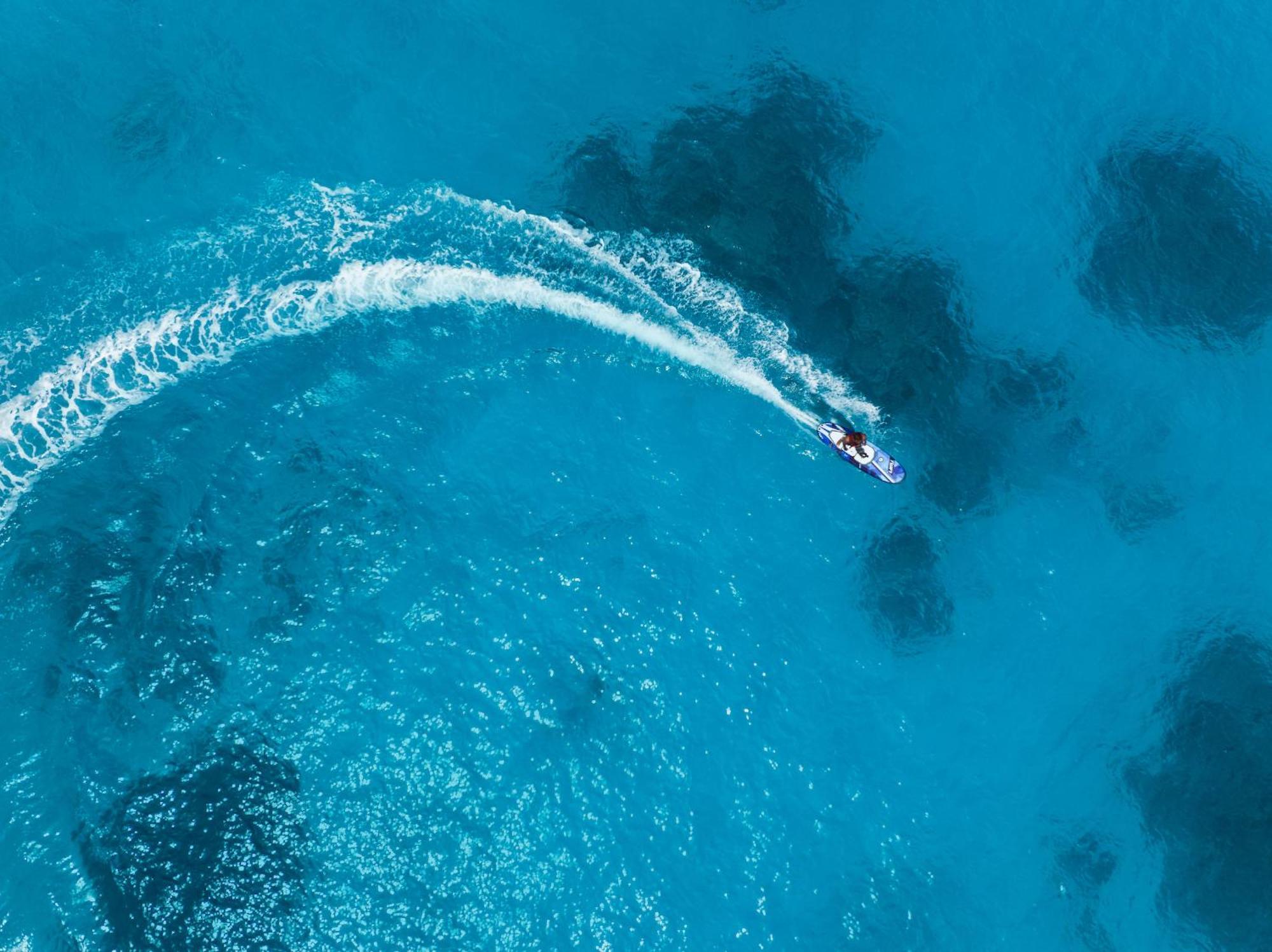 Avani Plus Fares Maldives Resort - 50 Percent Off On Seaplane Transfer For Minimum Stay Of 3 Nights And More For Stays Until 31 October 2025 Kendhoo Exteriör bild