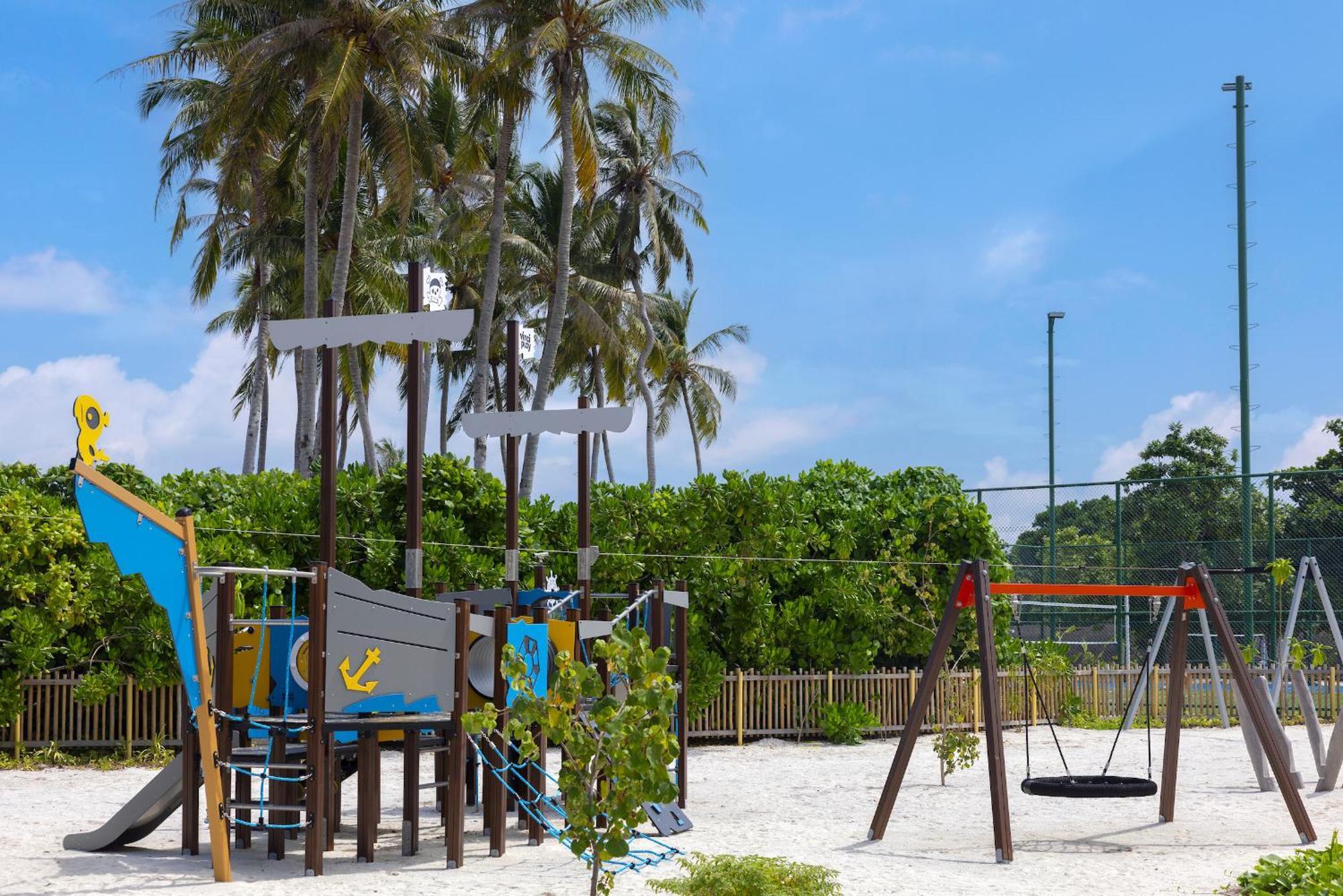 Avani Plus Fares Maldives Resort - 50 Percent Off On Seaplane Transfer For Minimum Stay Of 3 Nights And More For Stays Until 31 October 2025 Kendhoo Exteriör bild